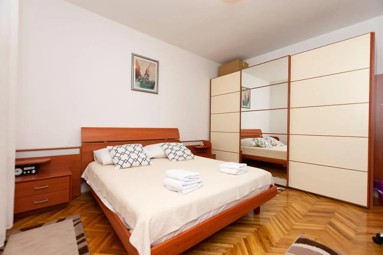 Apartment Tonia Kastela